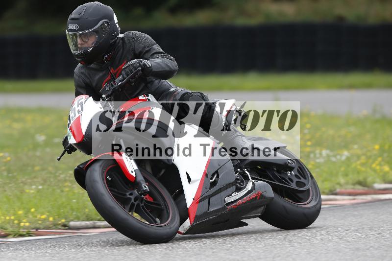 /37 28.07.2025 Dunlop Ride und Test Day ADR/Einsteiger gruen/555